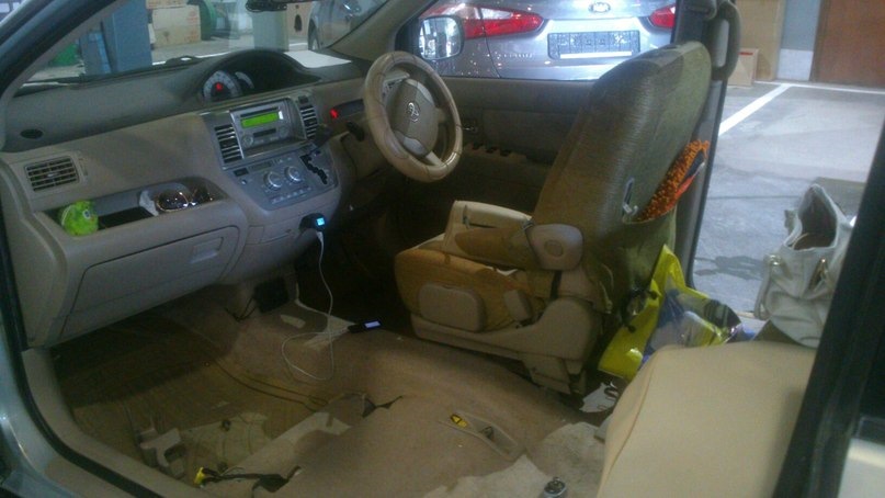 Новые чехлы — Toyota Raum (20), 1,5 л, 2005 года | стайлинг | DRIVE2