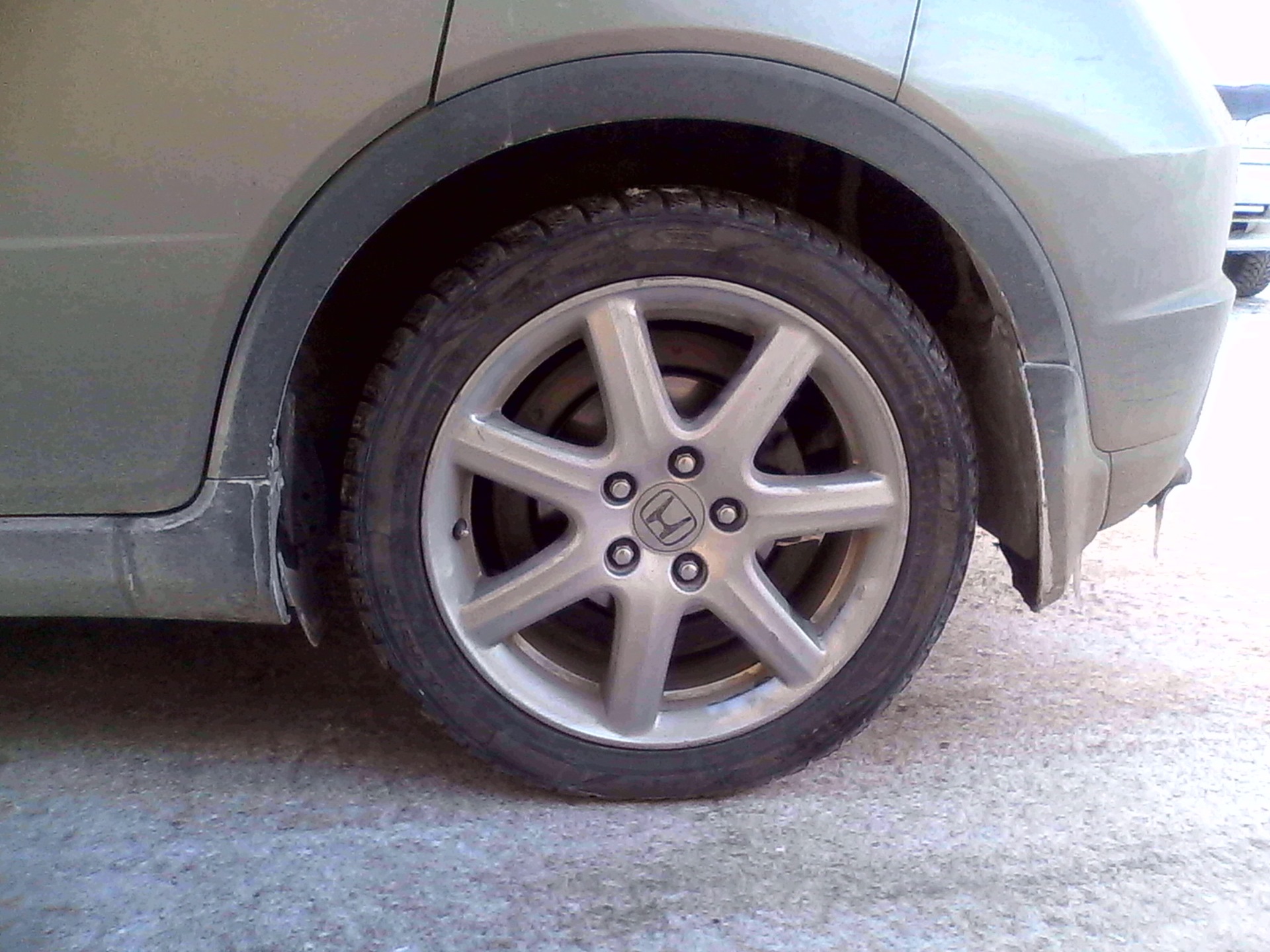 Установка межвитковых проставок на заднюю ось — Honda Civic 5D (8G), 1 ...