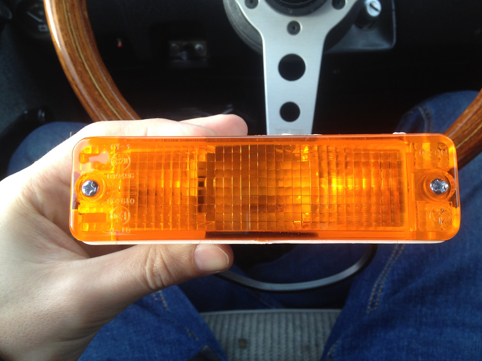 Габариты в бампер — Volkswagen Jetta II, 1,8 л, 1988 года | запчасти ...