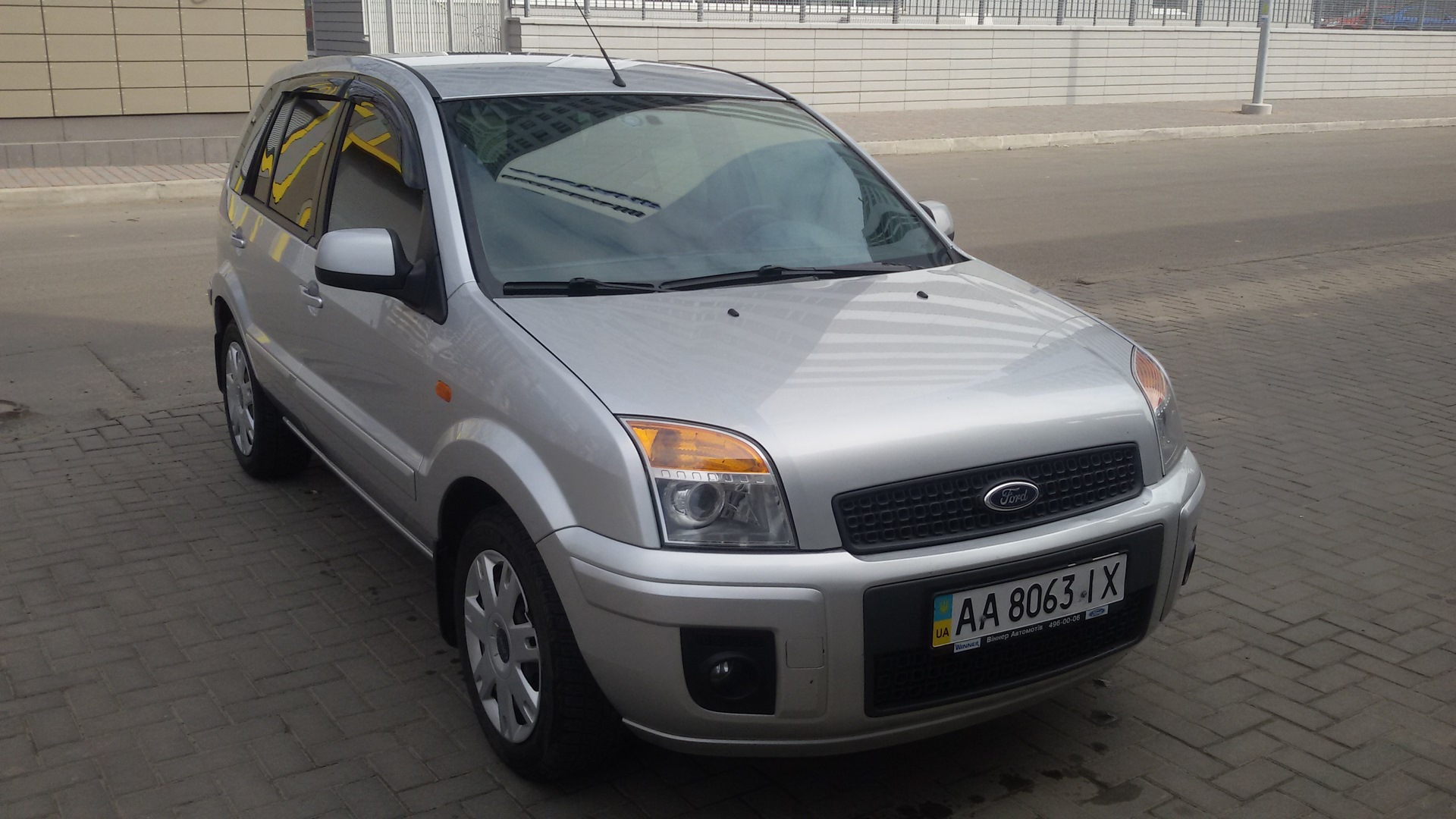 Би-ксеноновый свет — Ford Fusion, 1,4 л, 2010 года | тюнинг | DRIVE2