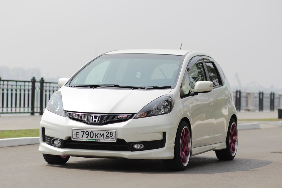 Honda fit rs