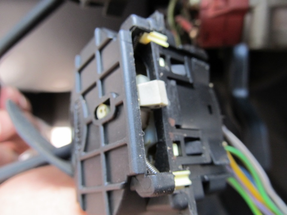 2ece5b8s-960.jpg