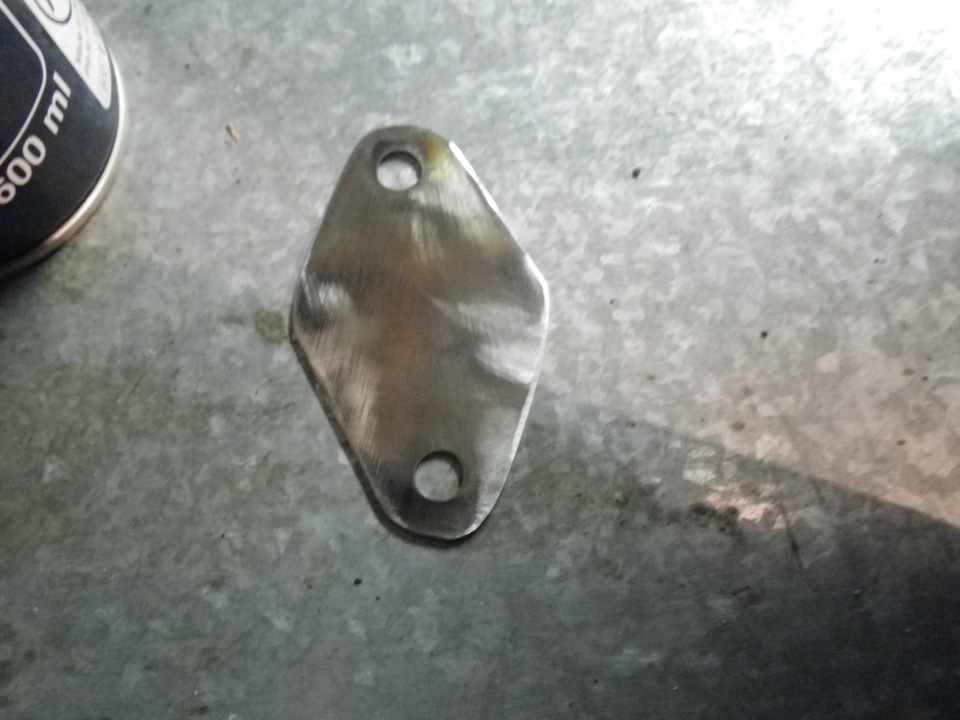 Готово. Ювелирная точно мне ни к чему, её там все-равно не видно ;) — Mitsubishi L200 (4G)