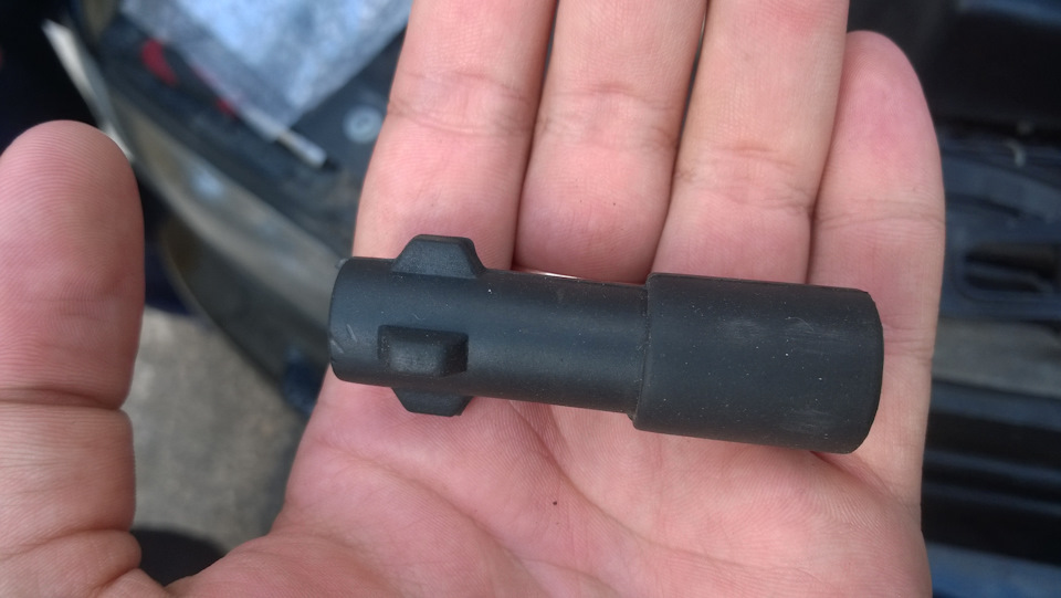 Замена катушек зажигания — Audi A8 (D2), 4,2 л, 1995 года | своими ...