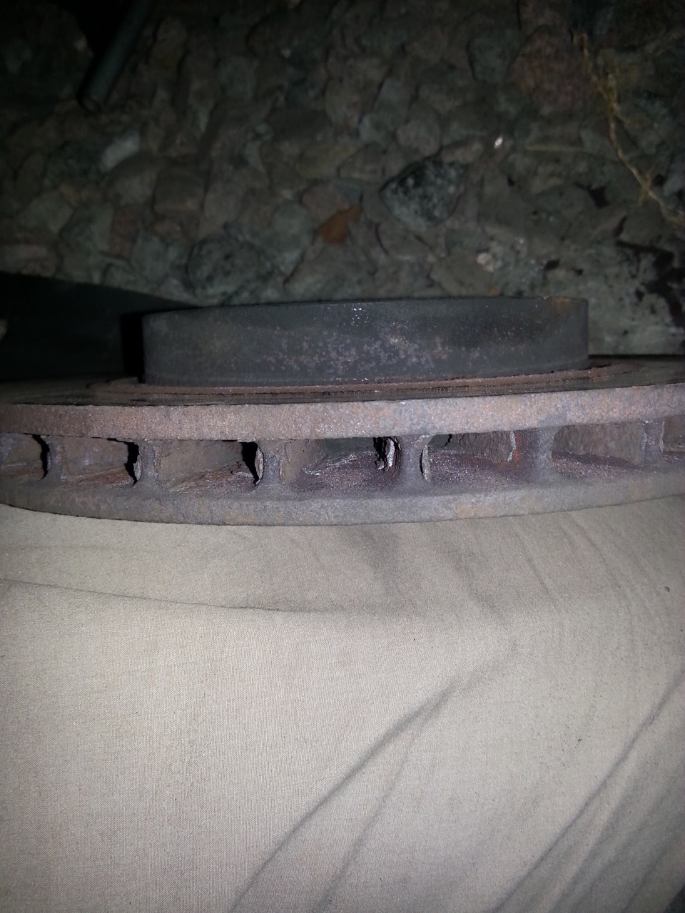 Сломалась шпилька, нужен совет — Ford Escort Mk5, 1,8 л, 1992 года ...