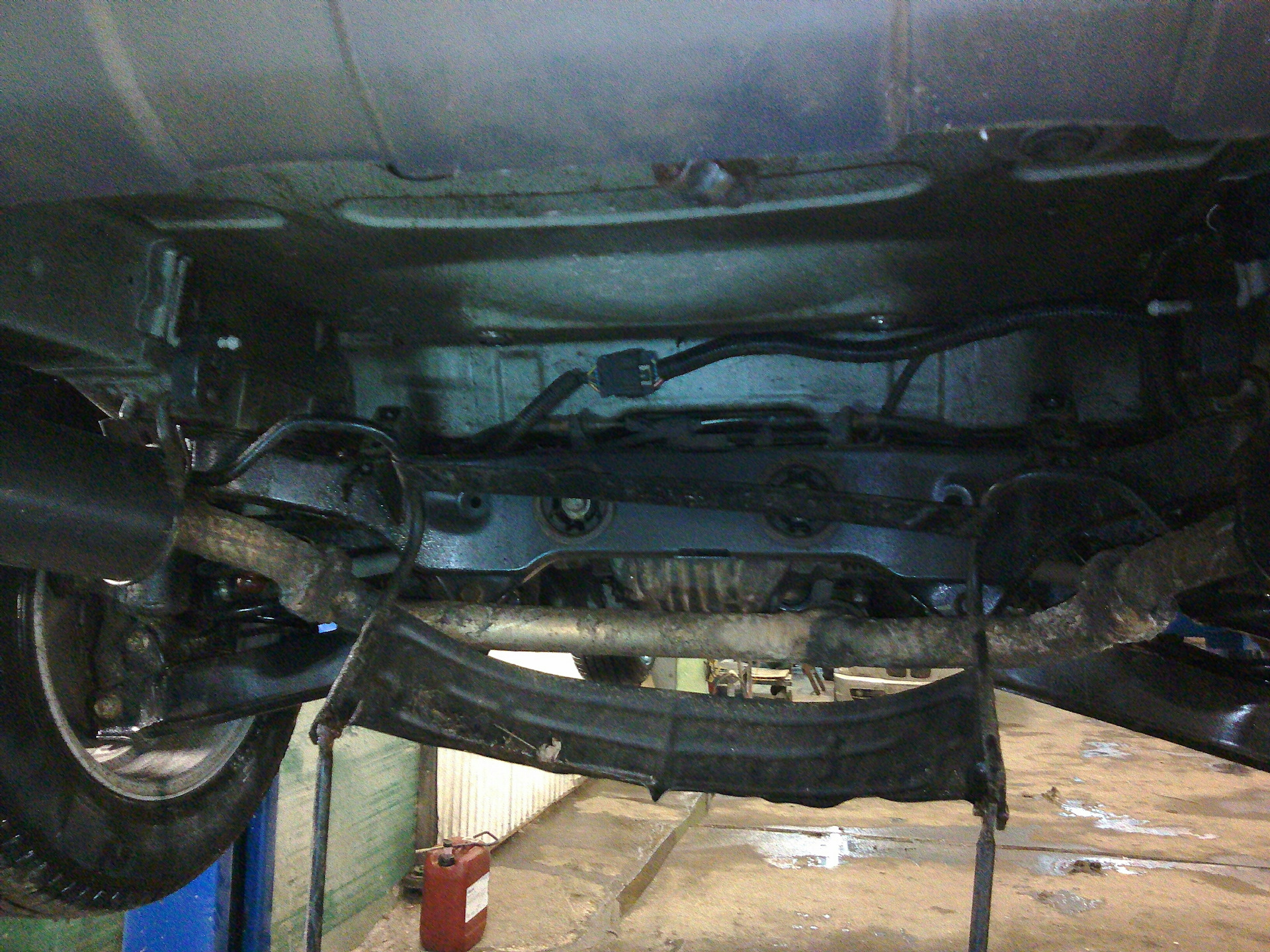 Замена задних втулок и стоек стабилизатора — Chevrolet Captiva (1G), 2 ...