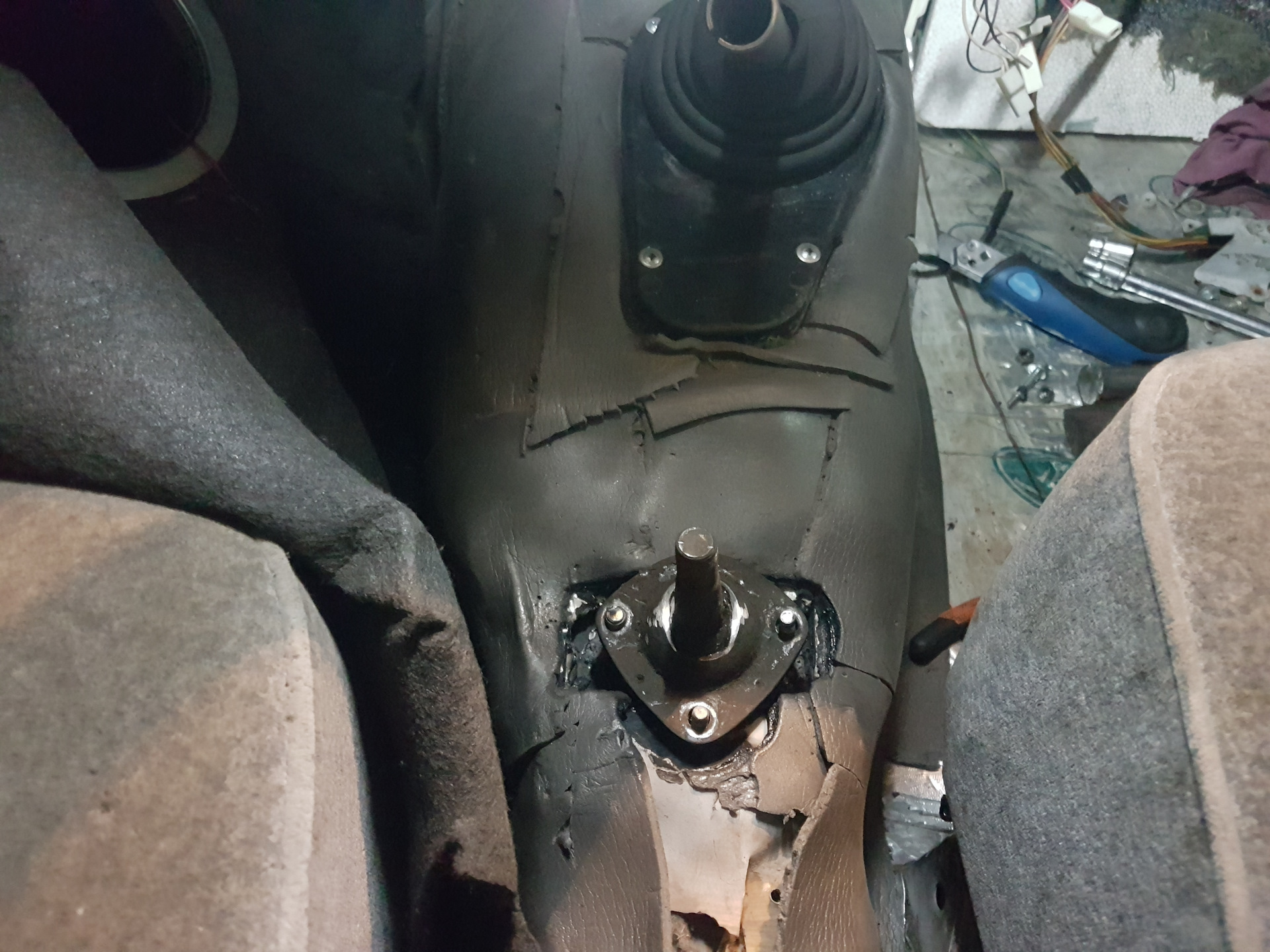 Перенос ручки кпп — Lada 2107, 1,6 л, 1990 года | тюнинг | DRIVE2