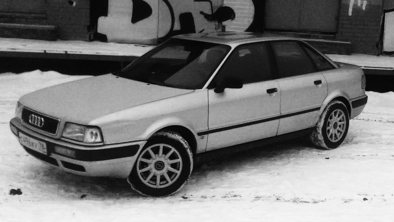 Сильвер 80. Audi 80 Silver. Ауди 80 серебристая 1 поколения. Велес авто Самара Ауди 80. Audi b4 80 серебро тюнинг.