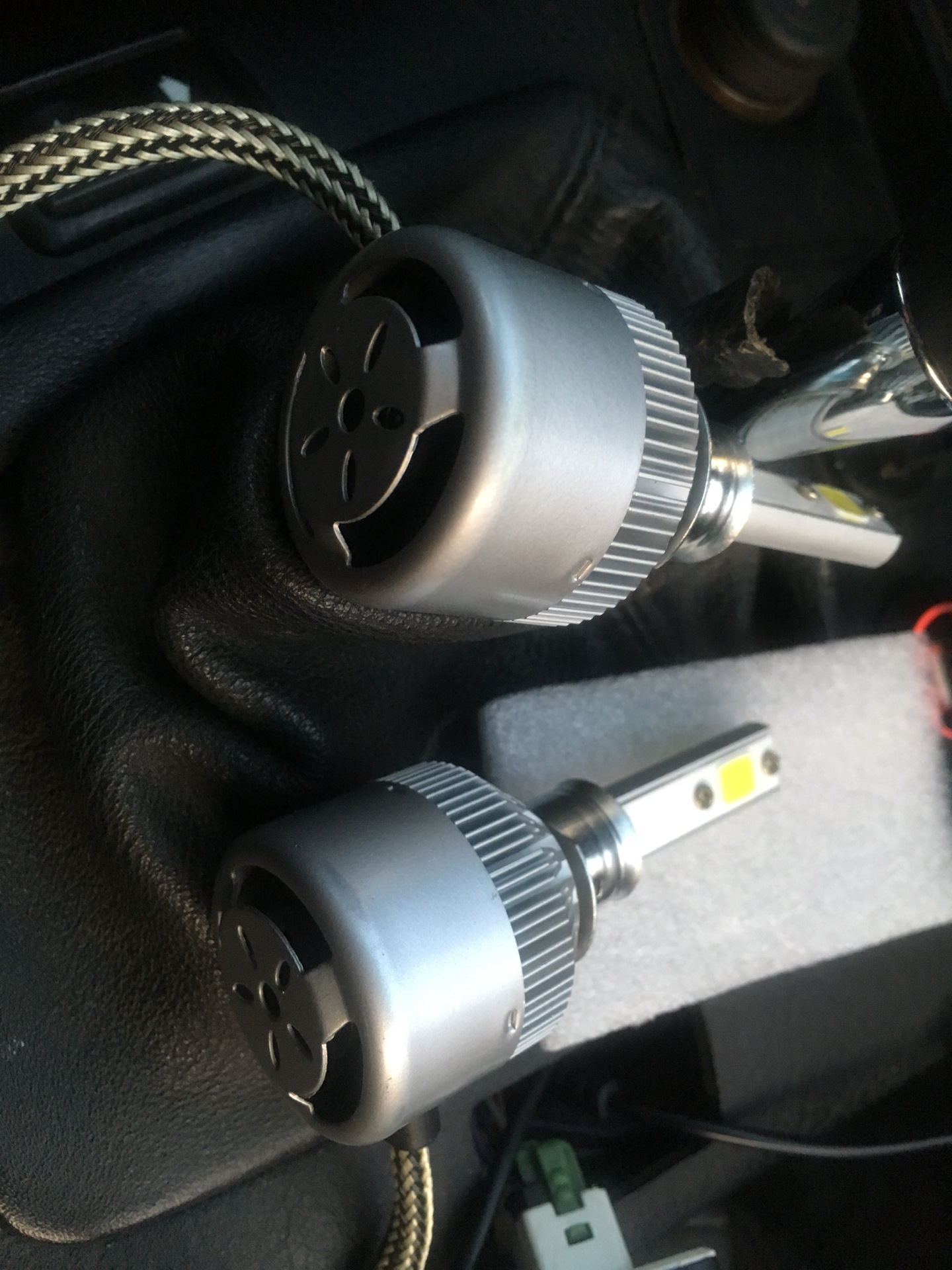 замена ксенона на лед лампы