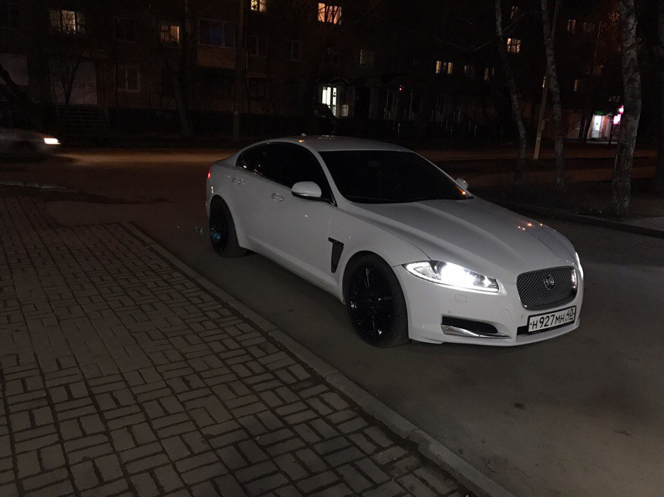 Jaguar XF 2010 дрифт