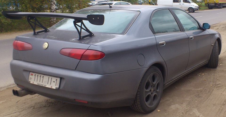 Альфа спойлеры. Спойлер Альфа Ромео 156. Alfa Romeo 156 Spoiler. Спойлер Альфа Ромео 166. Альфа 156 тюнинг.