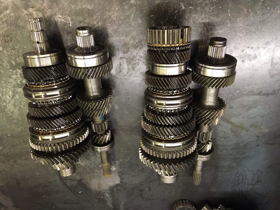 Старый и новый ряды — Ford Fiesta (Mk V)