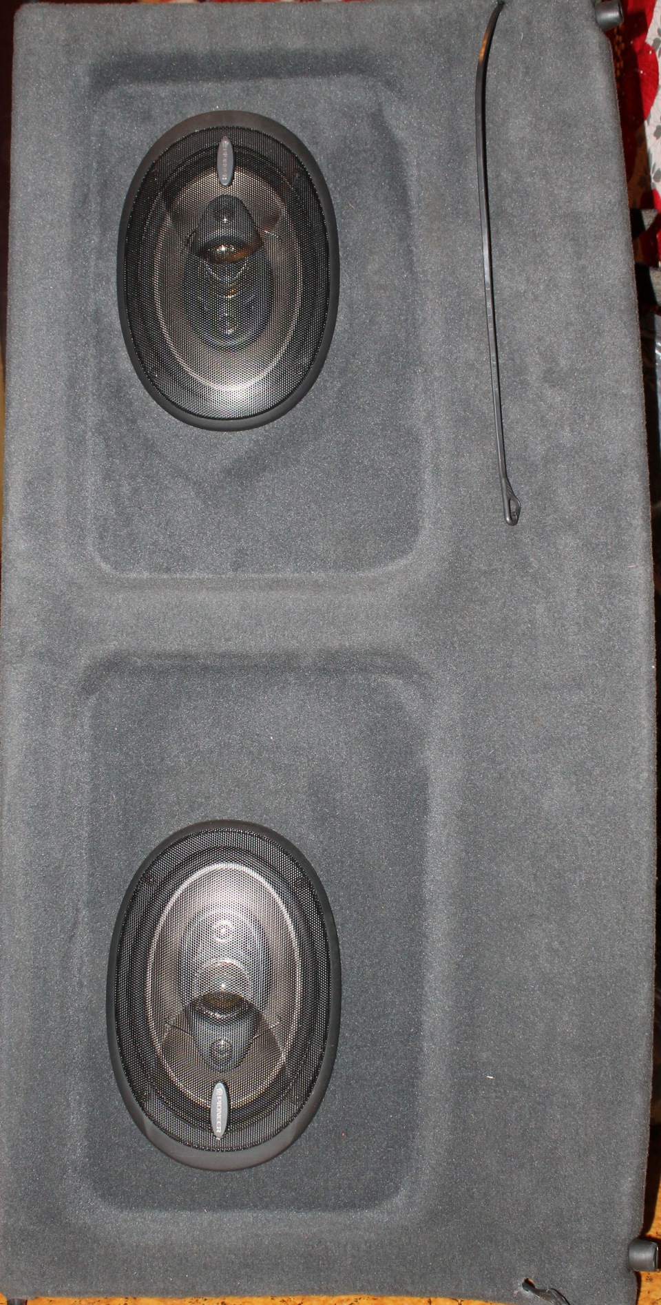 Разъёмные провода к динамикам в задней полке — Skoda Felicia, 1,6 л ...