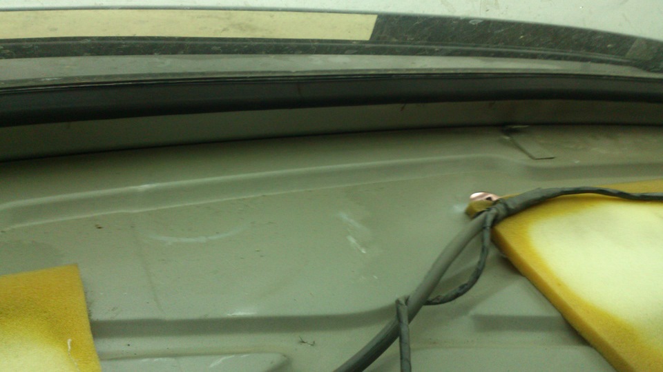 Вентиляция багажника из салона — ГАЗ 31, 2