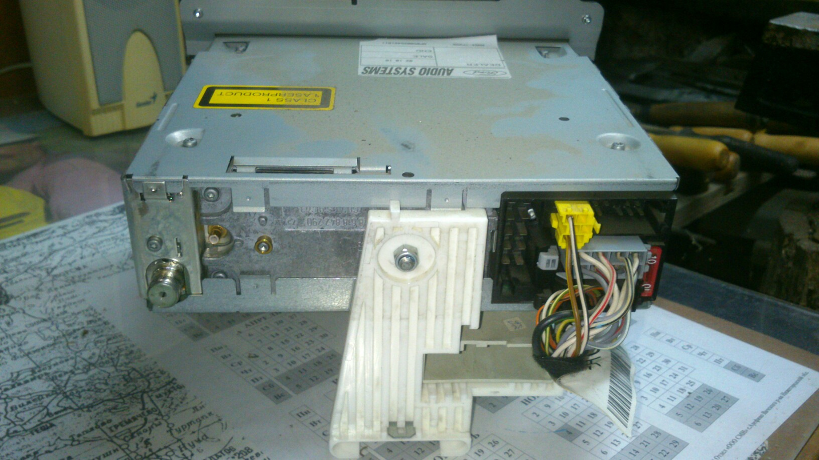 Кто знает как эта магнитола называется? Нужен aux! — Ford Fusion, 1,4 л