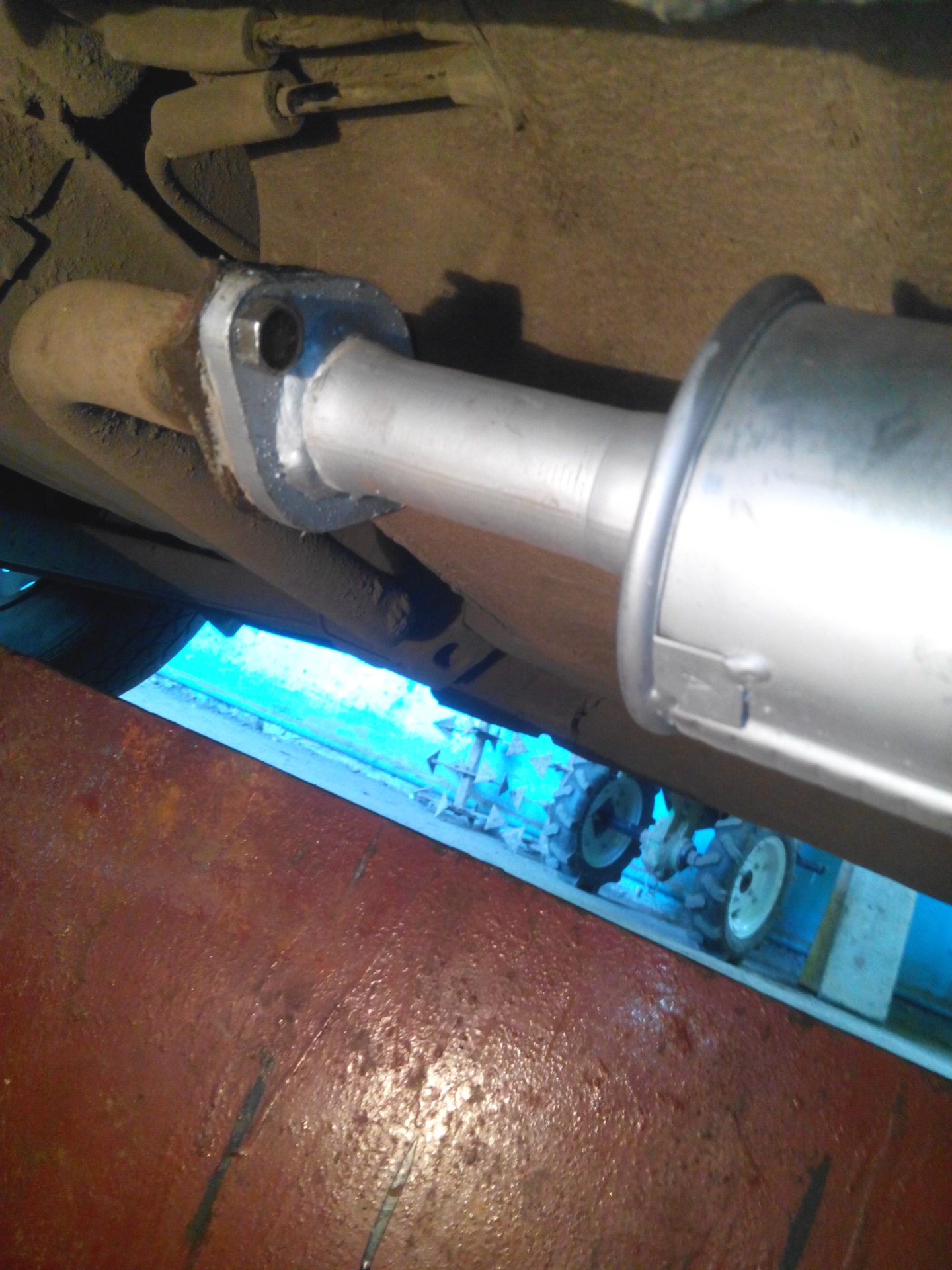 Замена резонатора! — Daewoo Matiz (M100/M150), 0,8 л, 2010 года ...