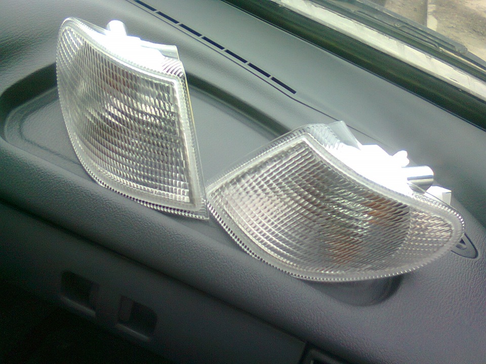 белые поворотники. поворотники белые в крылья ваз 2113. белые поворотники. белые поворотники. белые поворотники 2114.