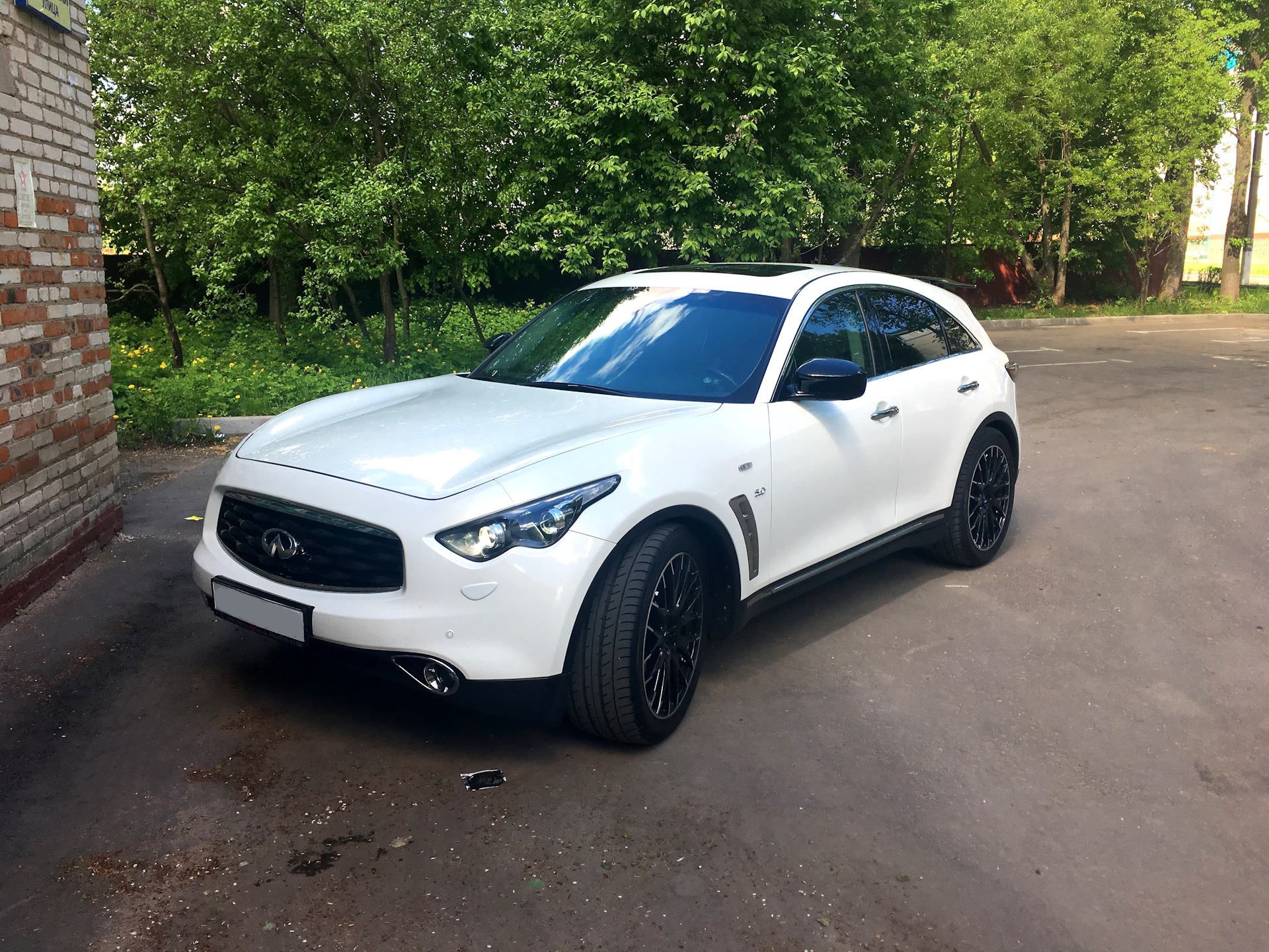 Infiniti FX Limited Edition r21