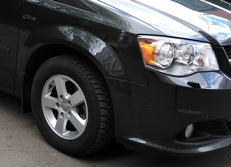 Шильдик DODGE — Dodge Caravan V, 3,6 л, 2011 года | аксессуары | DRIVE2