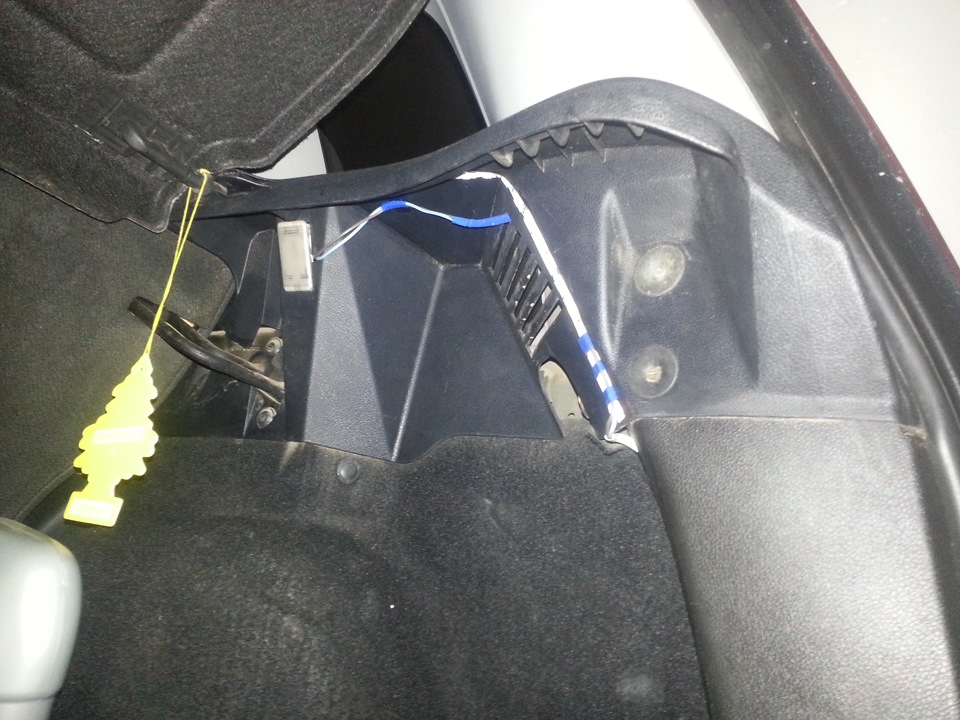 свет в багажник — Ford Fusion, 1,4 л, 2007 года | электроника | DRIVE2