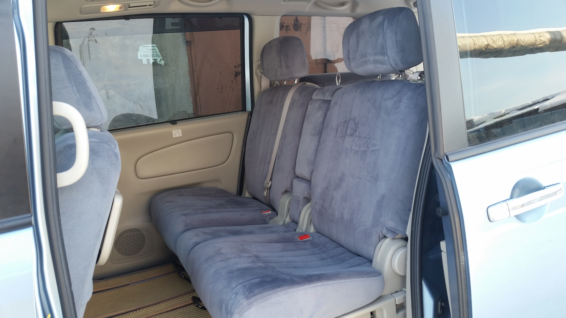 Nissan Serena c26 салон