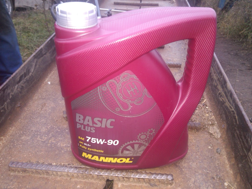 Масло манол 75w90 синтетика в редуктор. Масло манол 75w85. Mannol extra getriebeoel 75w-90 10л. Манол в коробку. Масло кпп ваз 2109 75w 90.