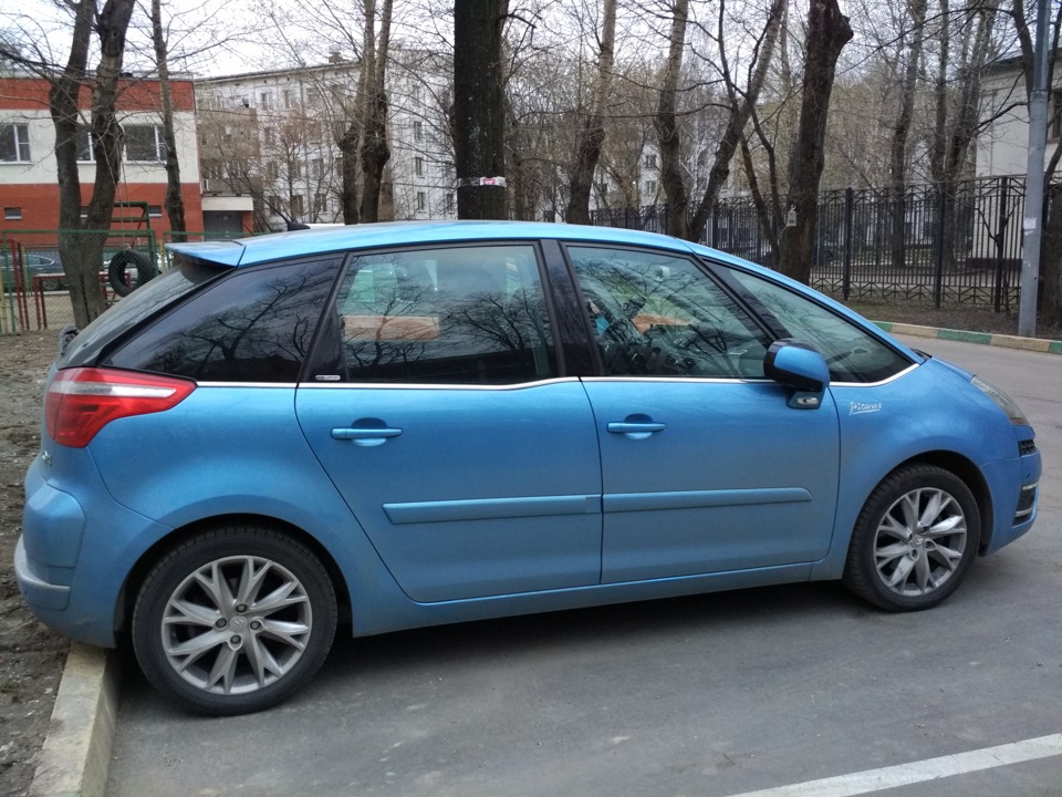Фото в бортжурнале Citroen C4 Picasso (1G)