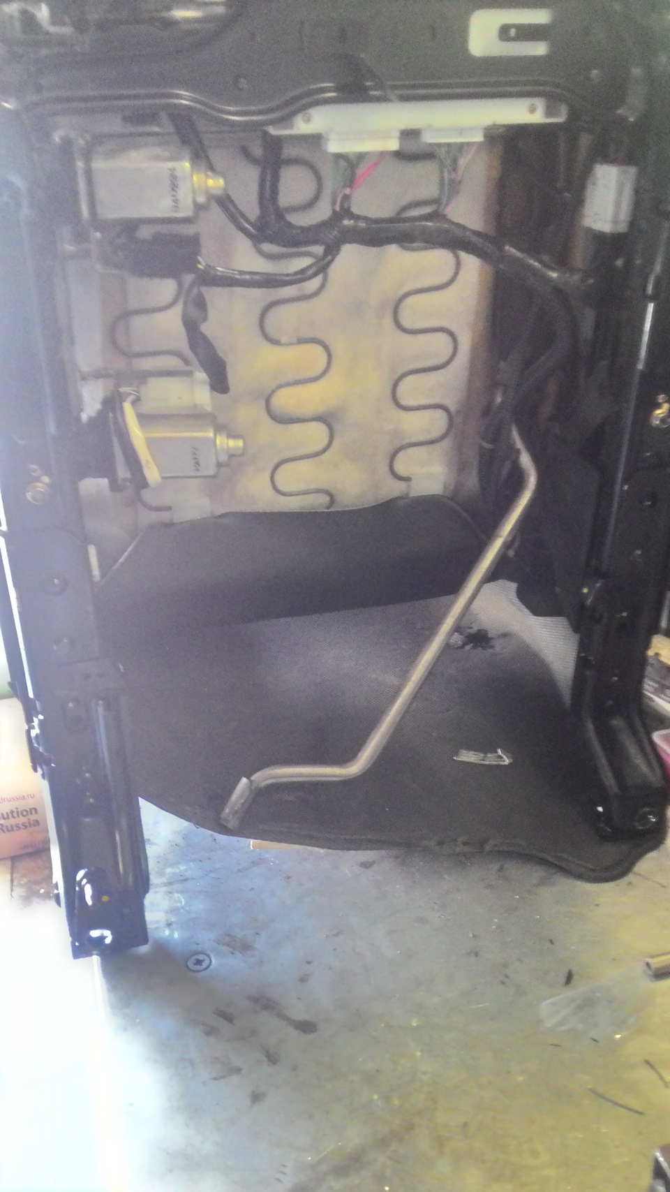 скрип водительского сиденья — Infiniti FX (1G), 4,5 л, 2004 года ...