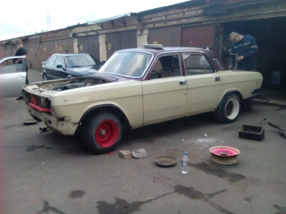 Начнем пожалуй с дисков — ГАЗ 2410, 2,4 л, 1991 года | колёсные диски ...