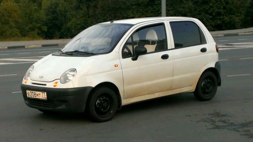 Водитель дэу матиз. Daewoo Matiz 2. Матиз 2 Рестайлинг. Матиз 0.8. Матиз на самарских номерах.