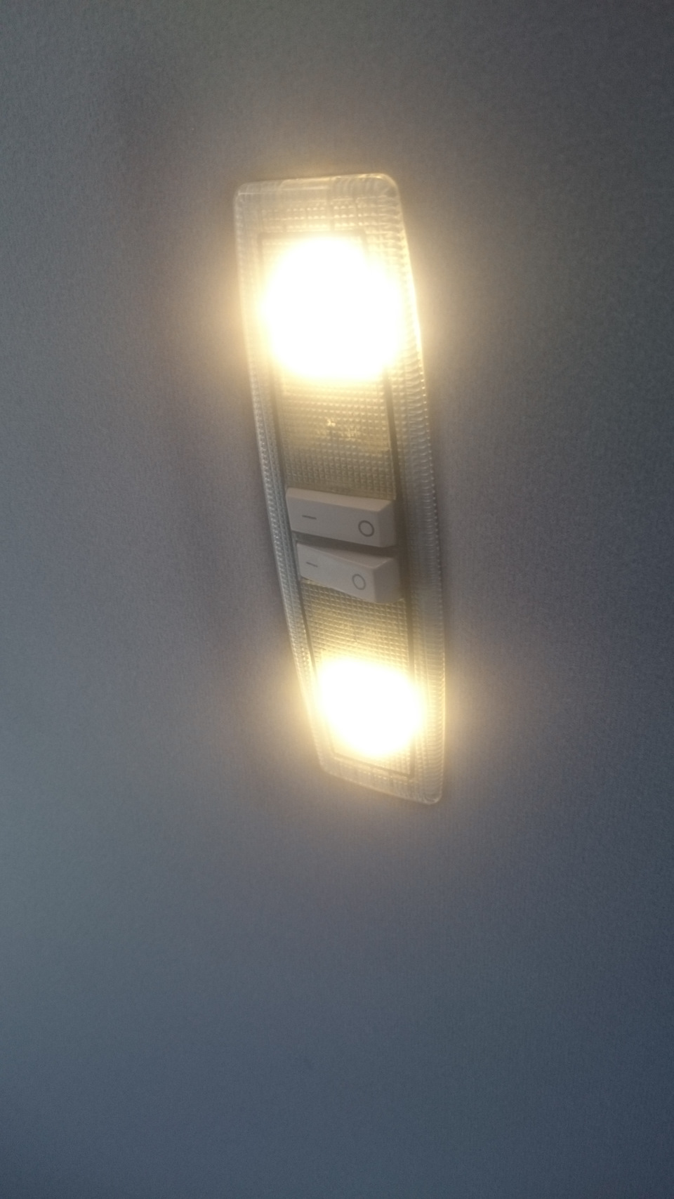 Установка диодных ламп в салон — Opel Astra H, 1,6 л, 2011 года ...