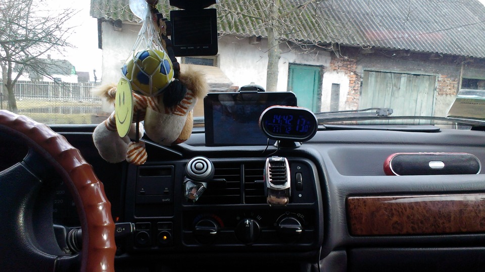 Запчасти на фото: ME1836. Фото в бортжурнале Ford Scorpio I