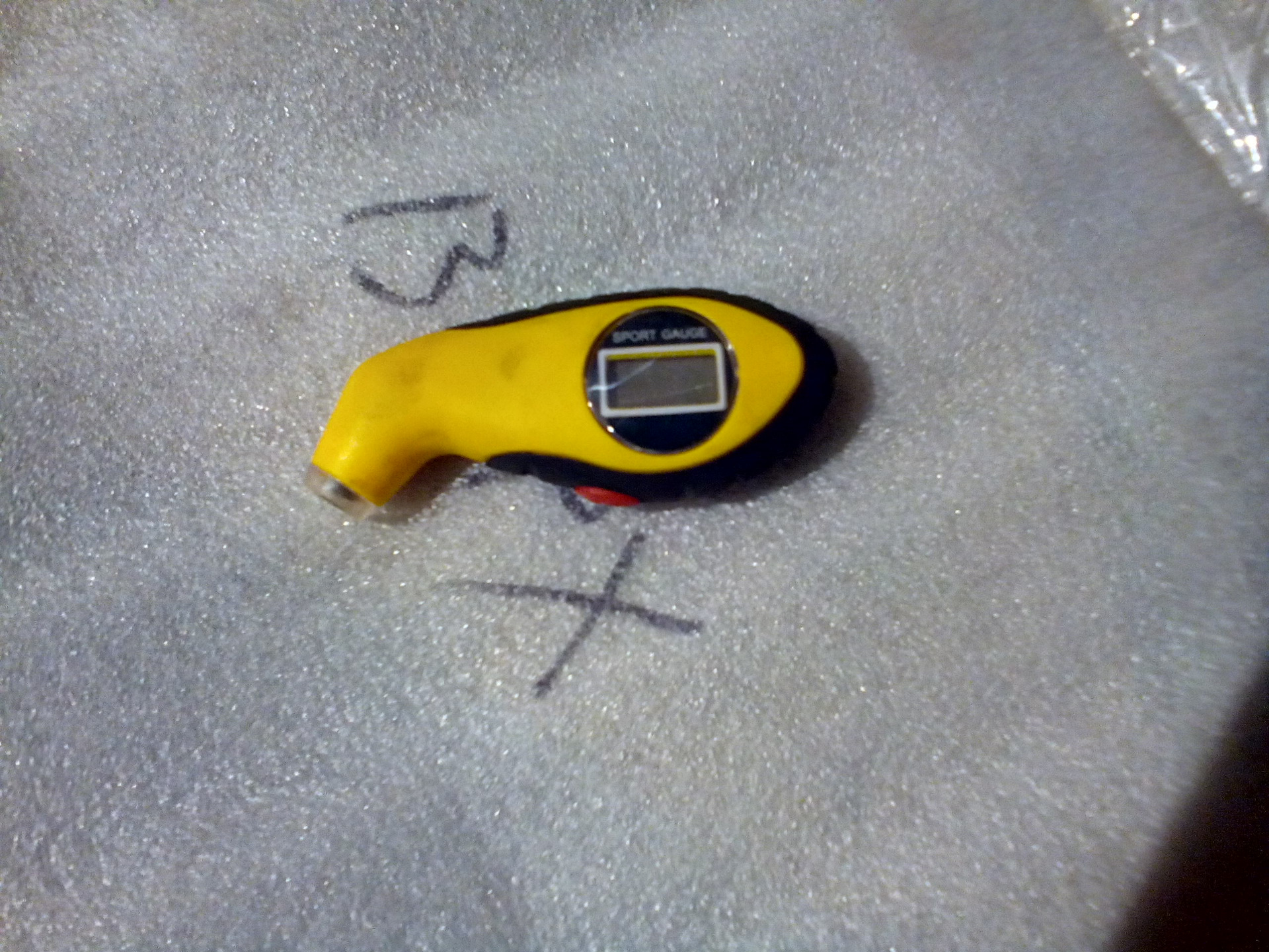 Манометр (прибор для определения давления в шинах) с подсветкой! — Lada ...