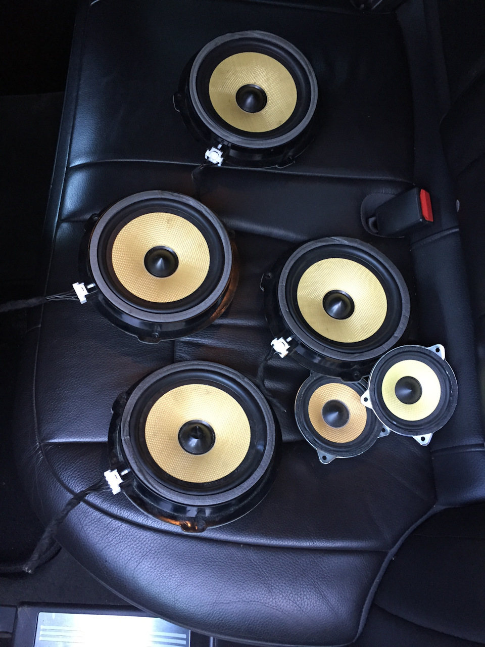 jaguar xf bowers and wilkins