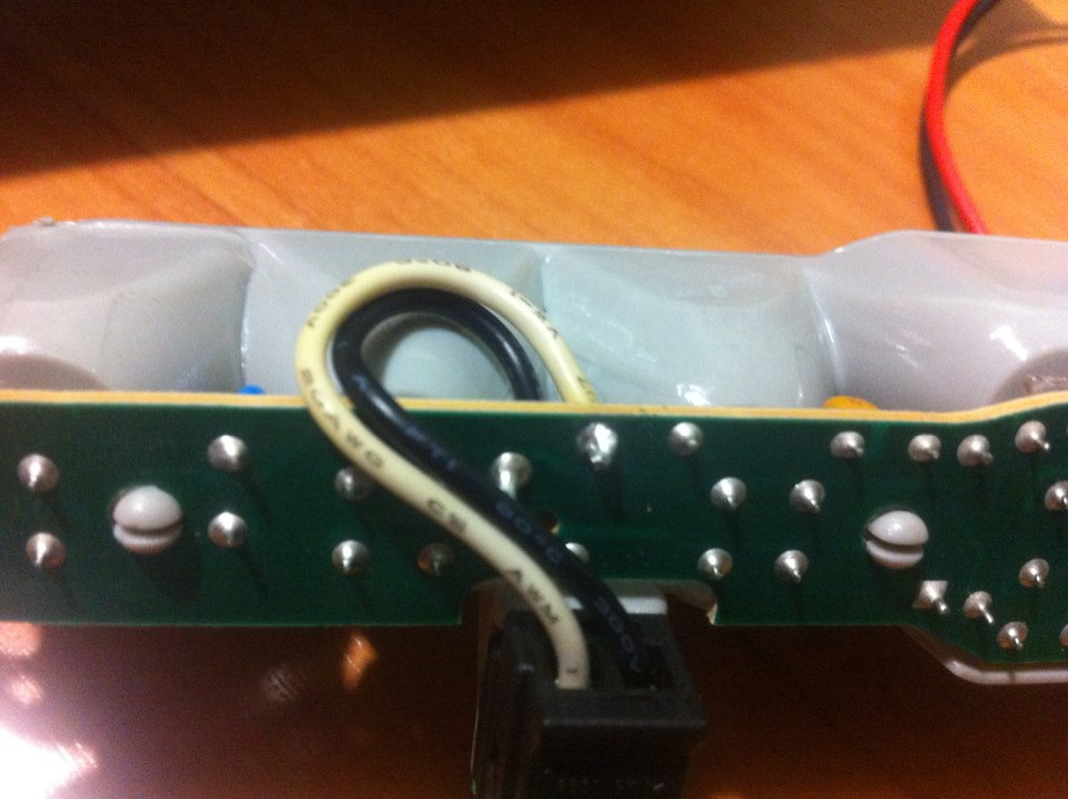 Стробоскоп в центральный фонарь стоп сигнала — Chevrolet Cruze (1G), 1 ...