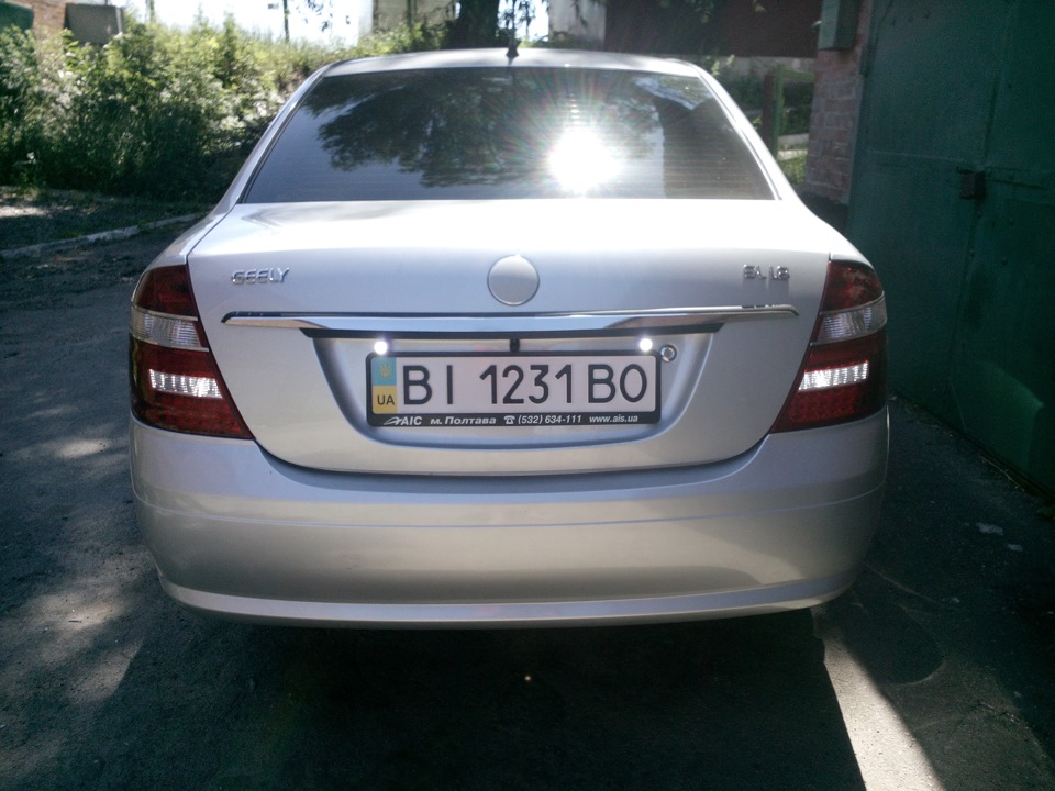 светодиоды в задние фары на задний ход — Geely SL, 1,8 л, 2012 года ...