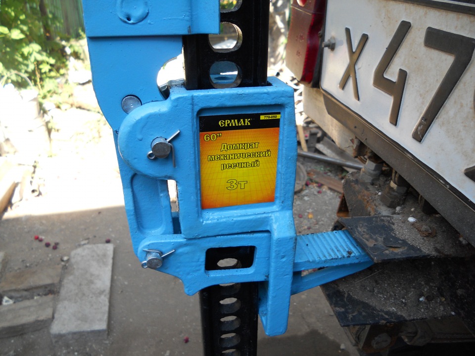 реечный домкрат Hi-Lift Jack! — УАЗ 469, 2,7 л, 1975 года | аксессуары ...