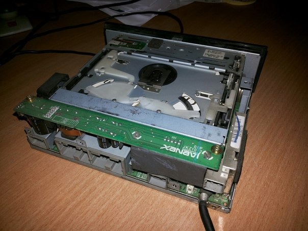 Застрял диск в DVD — Nissan Skyline (V35), 3 л, 2002 года | своими ...