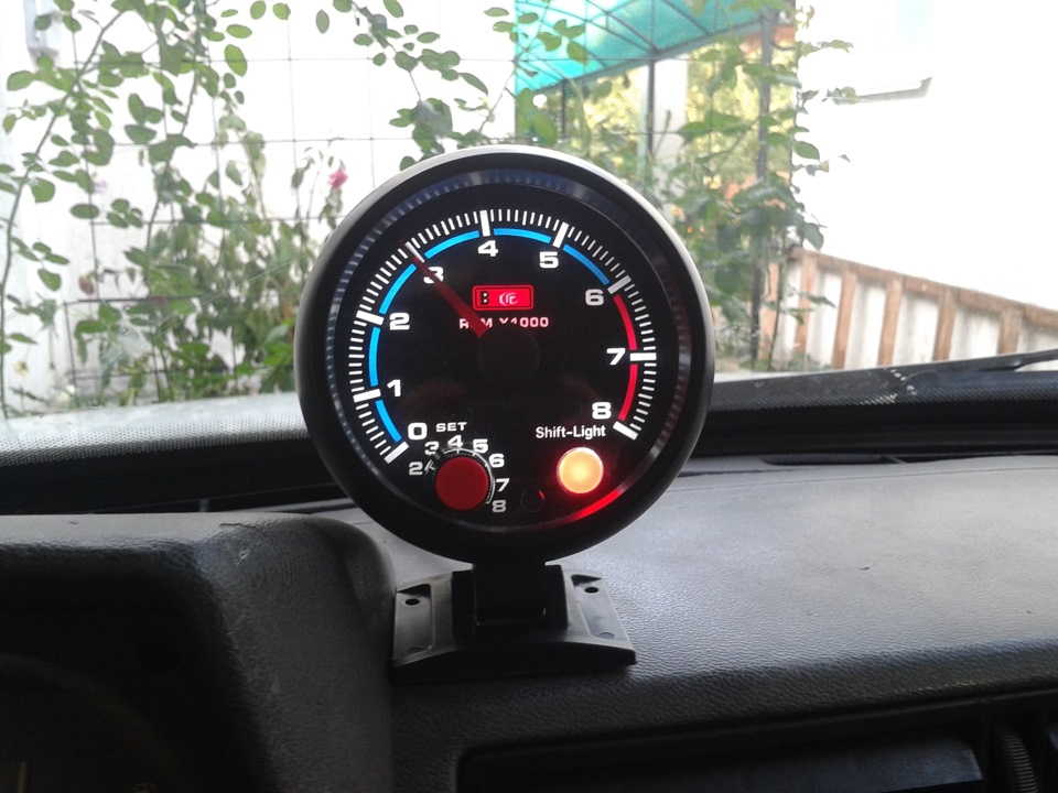 тахометр с шифт лампой) — ЗАЗ 1102, 1,3 л, 1992 года | аксессуары | DRIVE2