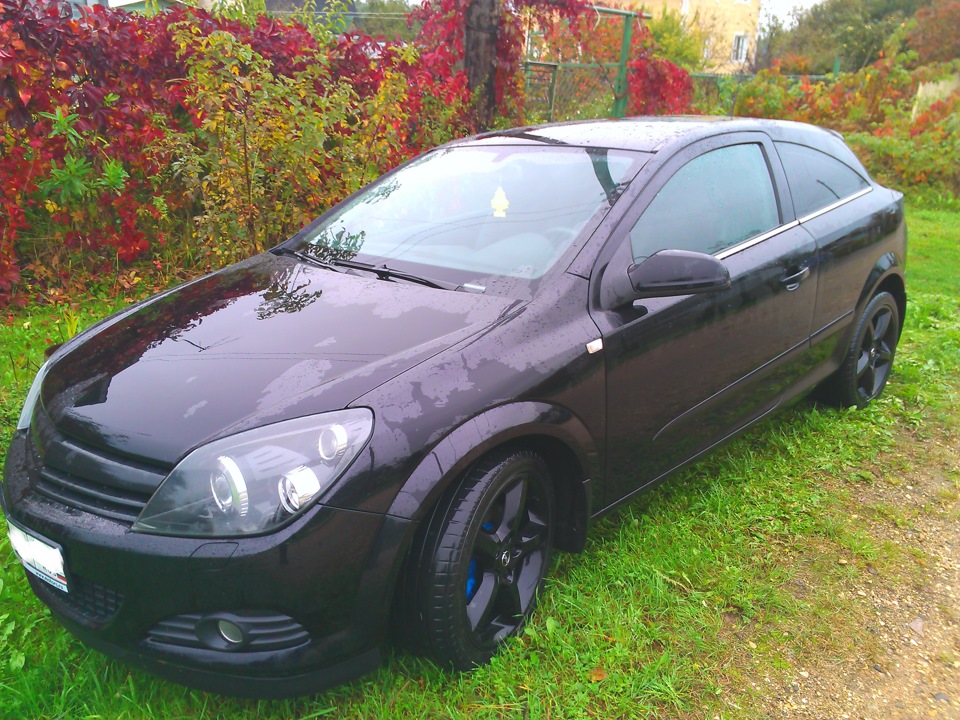 Astra drive. Opel Astra GTC H Рестайлинг. Opel Astra h GTC 2010 какие тормоза.