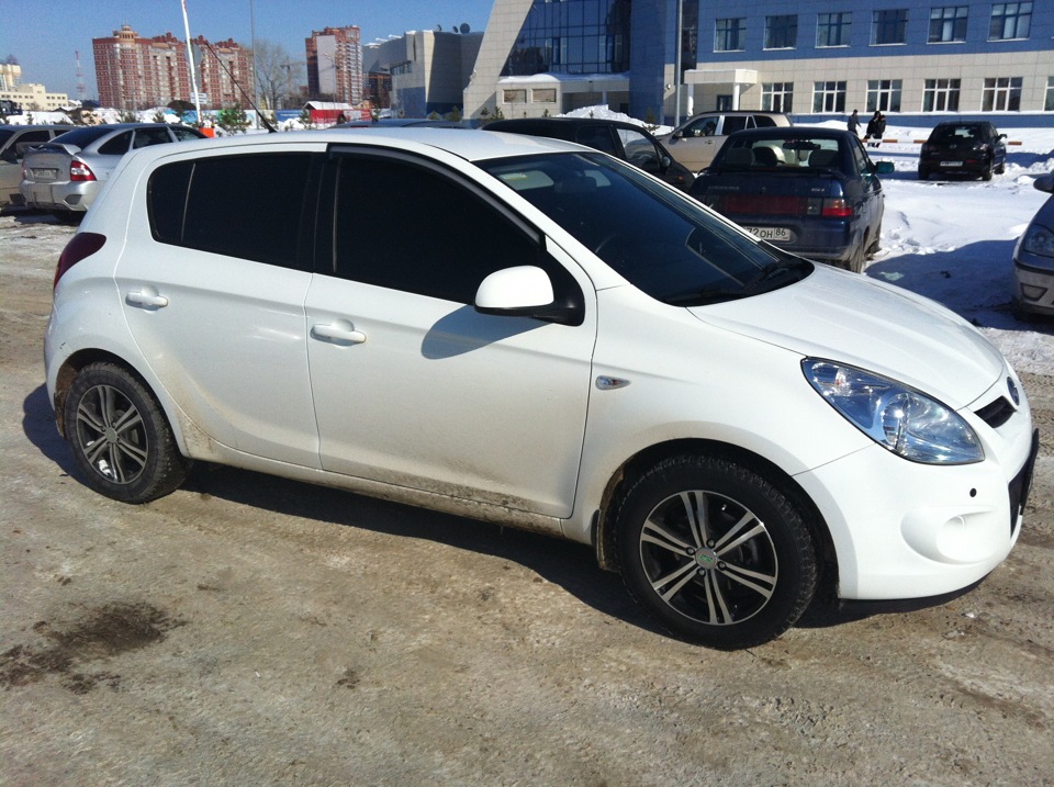 Hyundai i30 2. Пиканто x line. 4 diesel. Дорожный просвет хендай ай 20. Хендай i20 диски r 16.