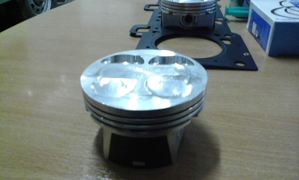 Замена поршней на безвтыковые СТК — Lada 2114, 1,6 л, 2012 года ...