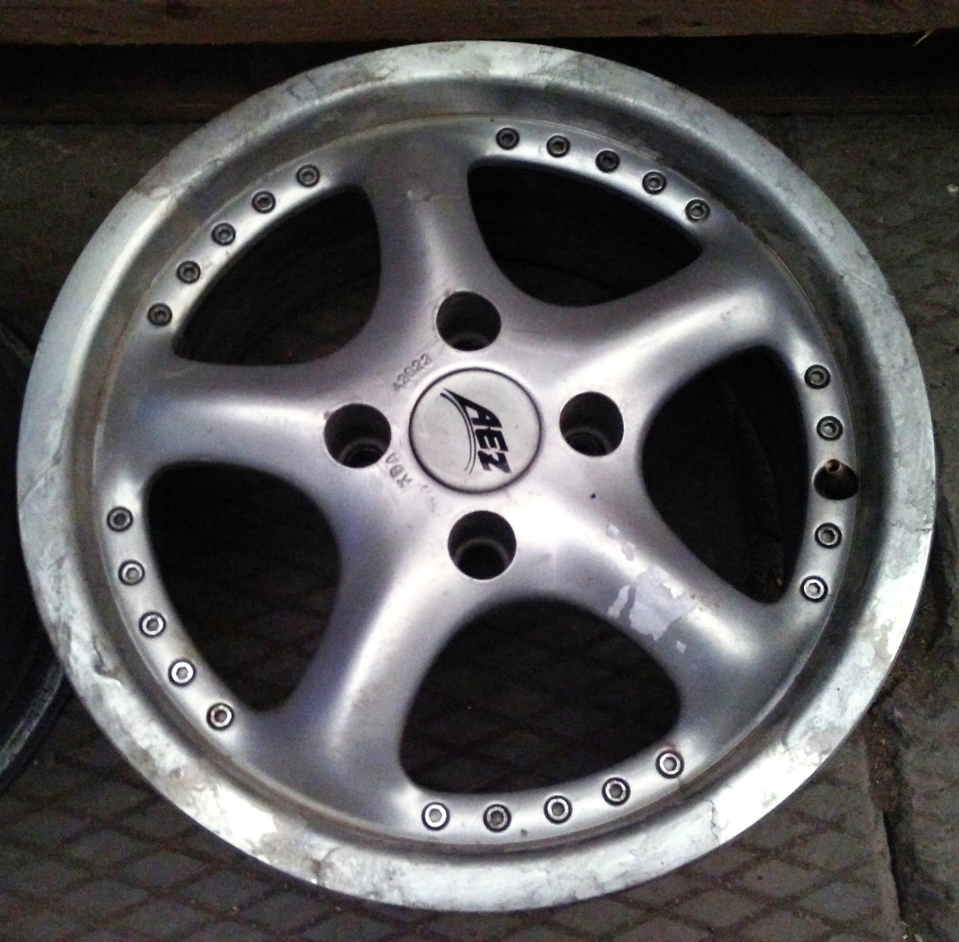 Литье на 14. Диски AEZ r15 4x100. Колесный диск AEZ paron 7.0x15/5х112 et35.