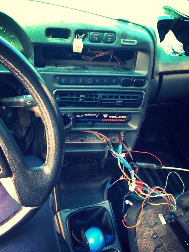 Оклейка виниловой пленкой под \"карбон\" деталей салона — Lada 2115, 1,5 ...