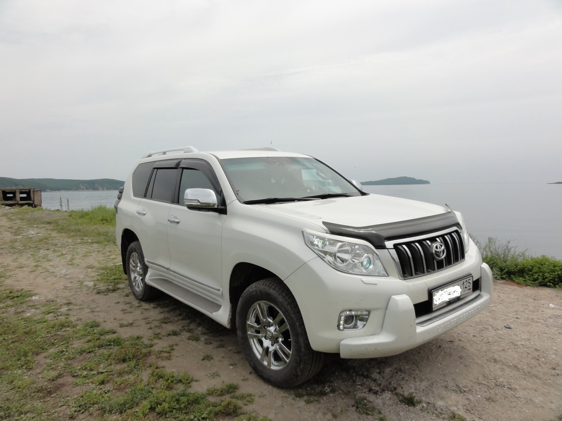 Тойота прадо 2.7. Toyota Land Cruiser Prado 2.7 150 2012. Toyota Land Cruiser Prado араб. Арабский Прадо 150. Прадо 120 эмираты.