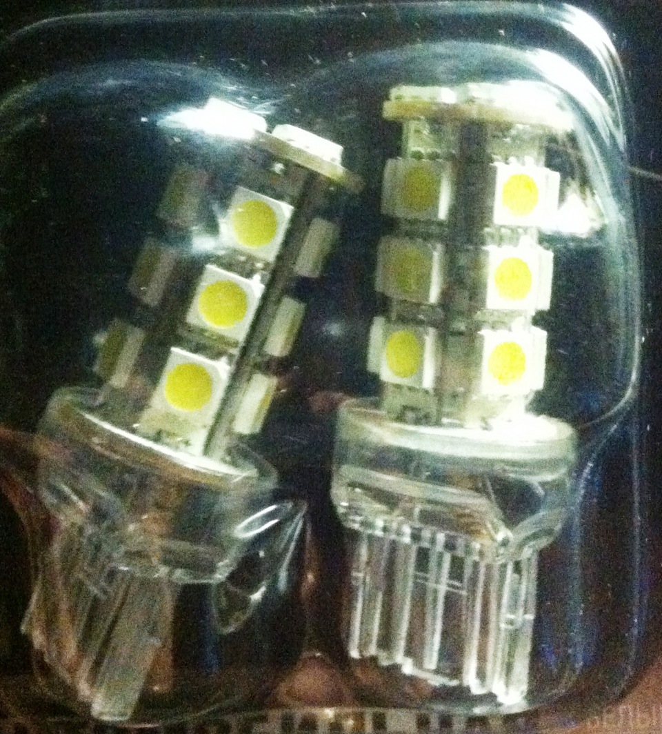 заменил лампы в габаритах — Infiniti FX (1G), 3,5 л, 2008 года ...