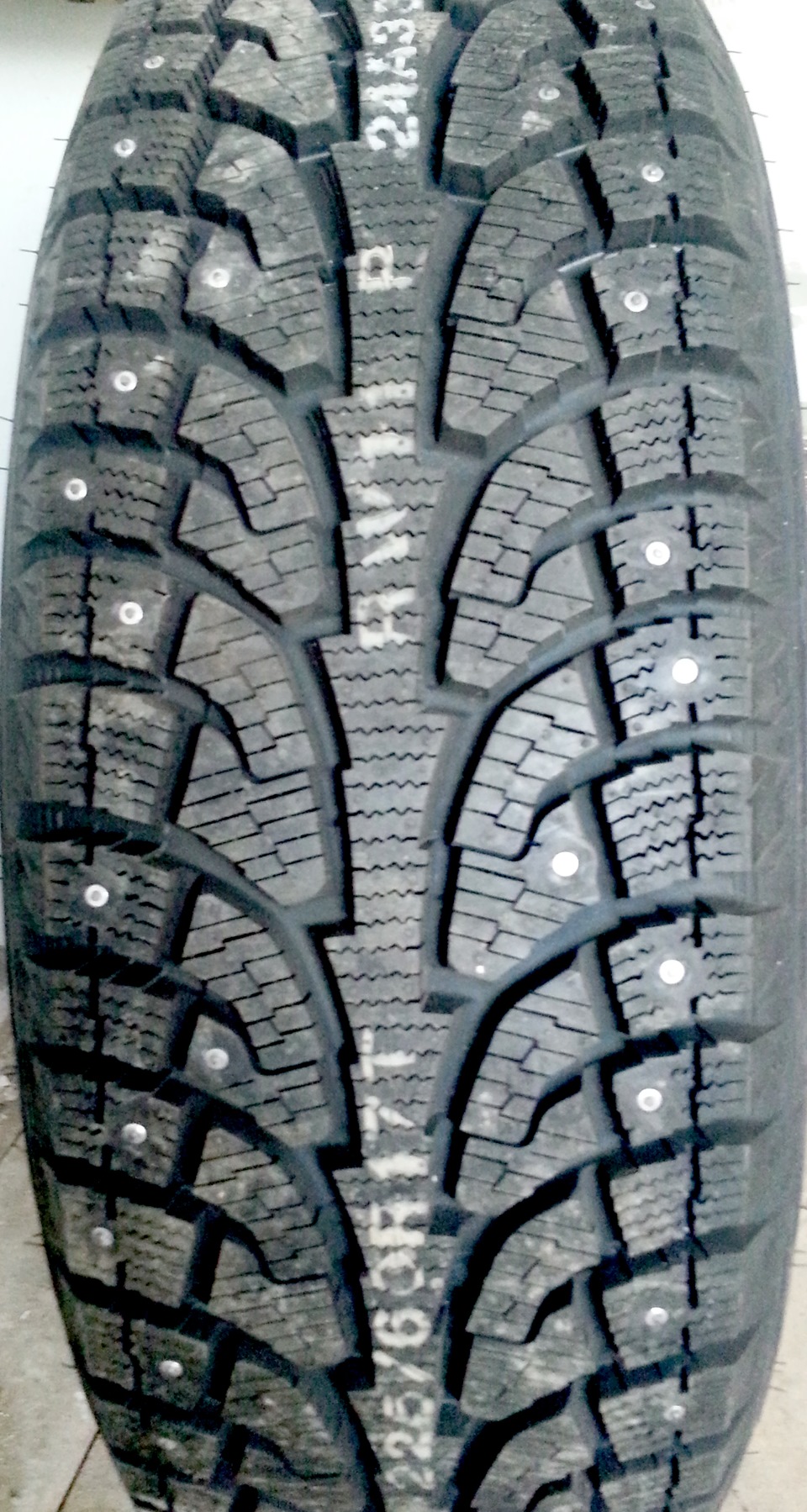 Ханкук екатеринбург. Hankook i*Pike rw11 rw11. 235/60 R17 102t Hankook rw11.