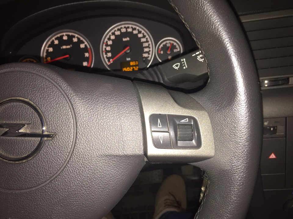 Как снять руль вектра ц Ремонт кнопок на руле - Opel Vectra C, 2,2 л, 2008 года другое DRIVE2