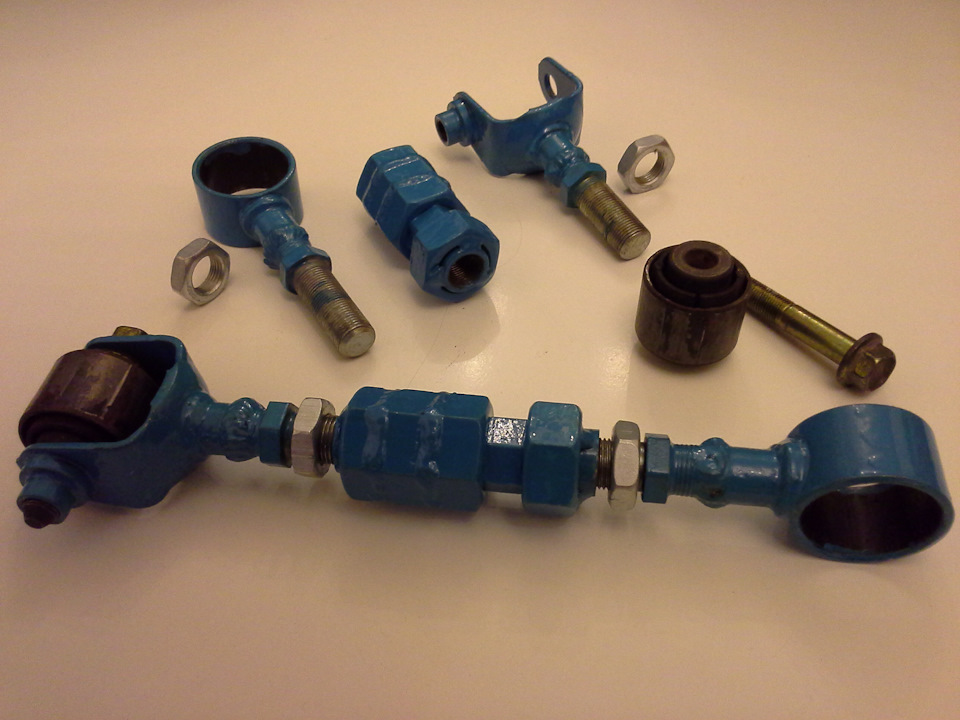 Усиленные регулируемые рычаги (синие) — Honda CR-V (RD4, RD5, RD6, RD7 ...