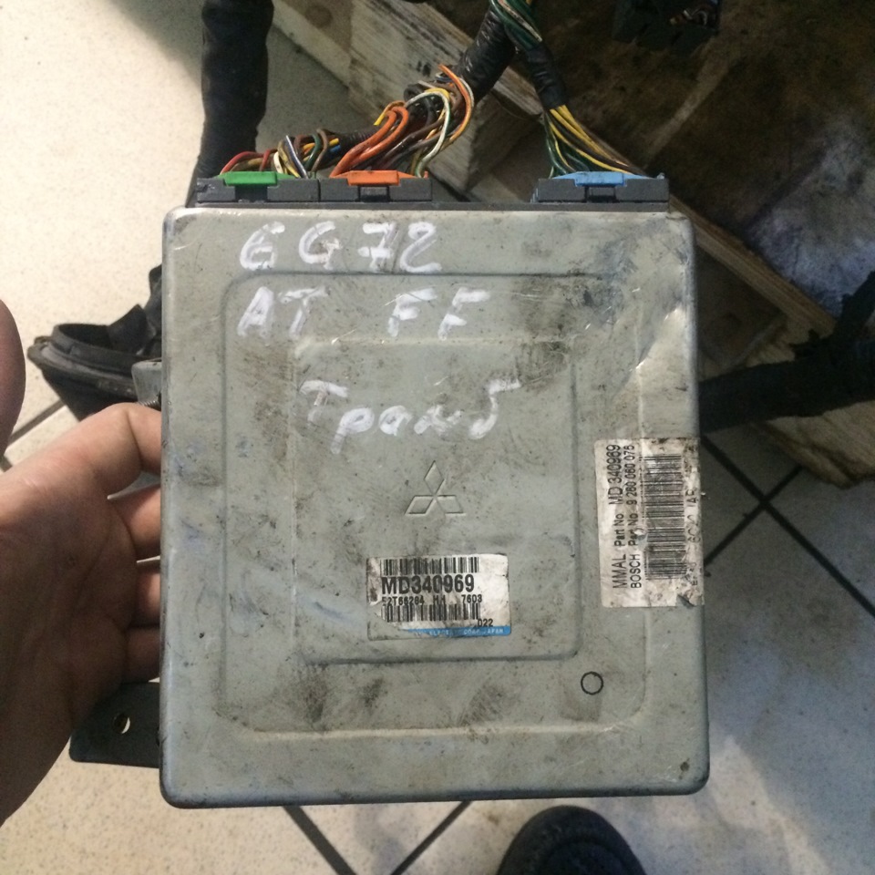 Продам двигатель 6g72 трамблерный от Mitshubishi Diamante с навесным ...